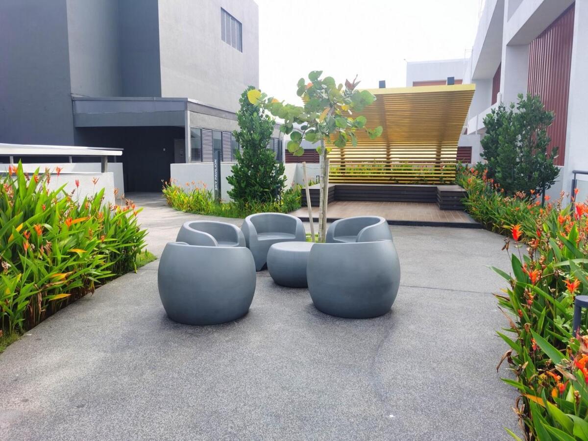 Mj Homestay 99 Batu Caves Kl North 99Residence 3R2B Куала-Лумпур Екстер'єр фото