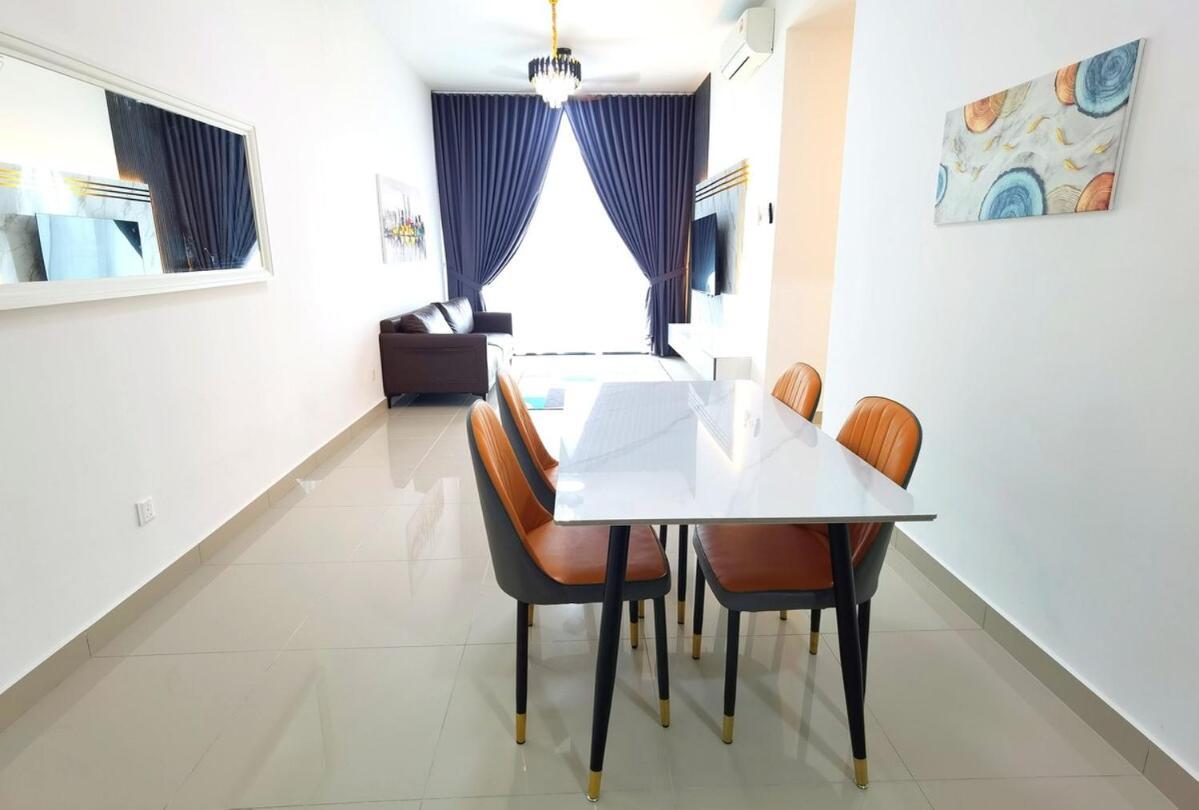Mj Homestay 99 Batu Caves Kl North 99Residence 3R2B Куала-Лумпур Екстер'єр фото